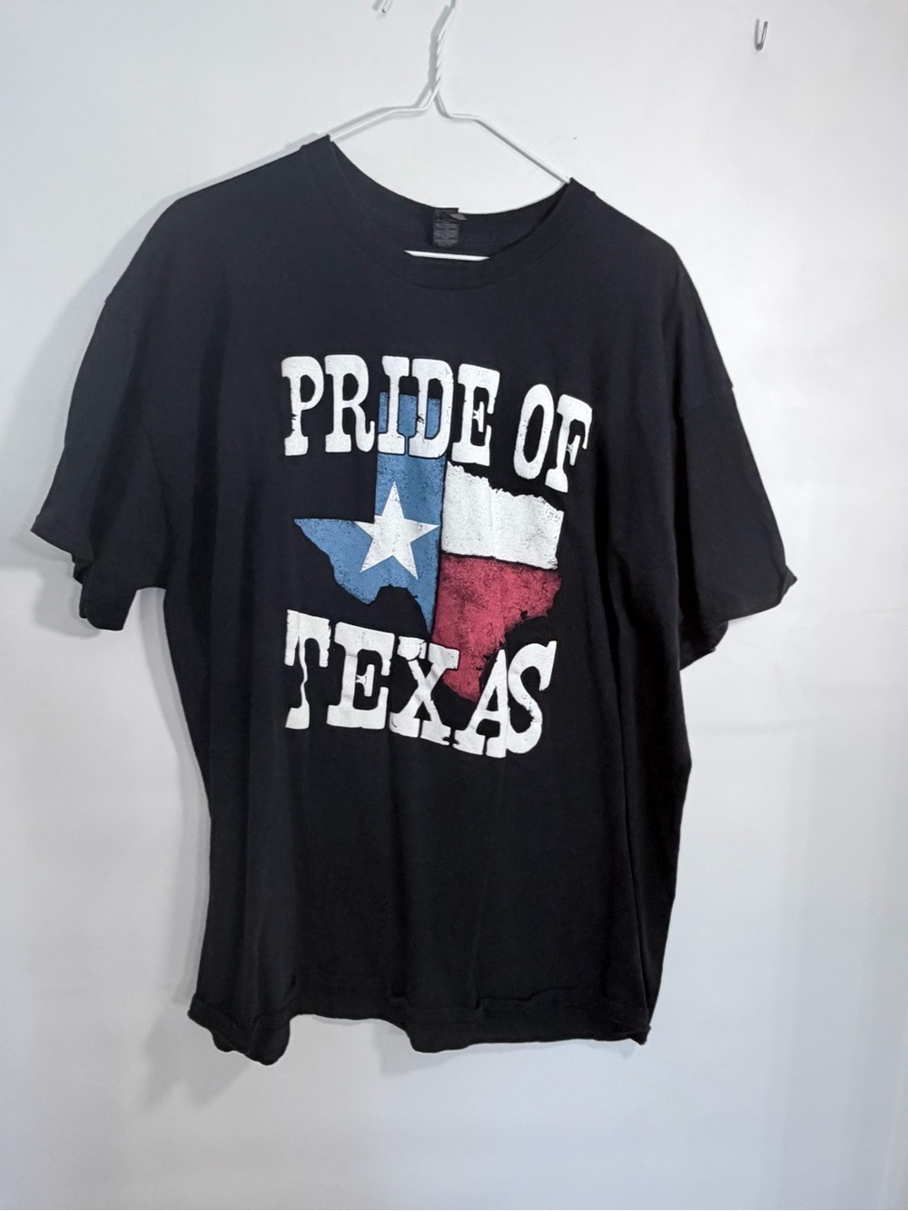 Gildan Black 'Pride of Texas' Graphic Tee with Red, White & Blue Accent
